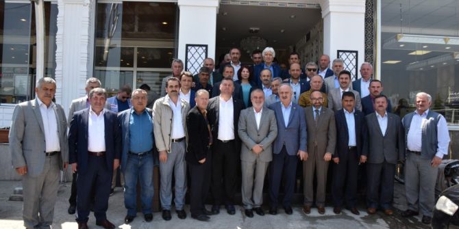 Başkan Üzülmez, Muhtarlarla Buluştu