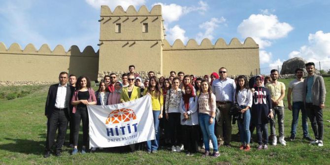 Sungurlu Myo Öğrencileri Purulliya Bahar Bayramı Törenlerine Katıldı