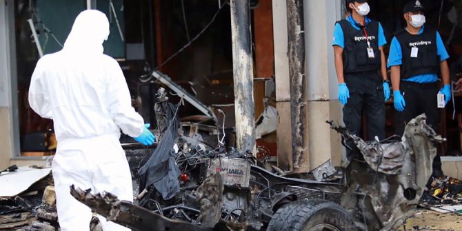 Tayland’da Süpermarkete Bombalı Araç Saldırısı