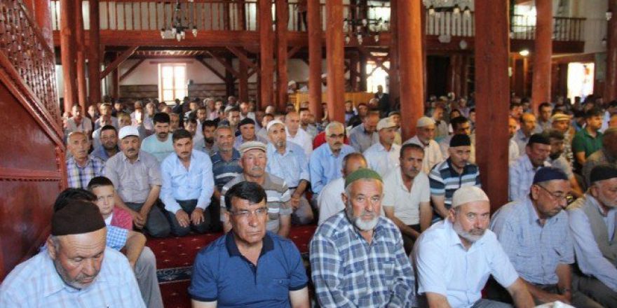 Eskil’de Şehitler İçin Mevlit Okutuldu