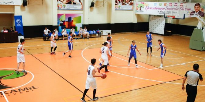 Gençlik Kupalarında Sahne Sırası Dev Adamlarda