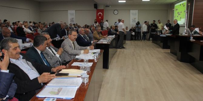 Büyükşehir Meclisinde "Kredi" Tartışması