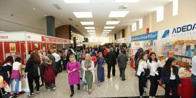 2. Gaziantep Kitap Fuarı Açıldı
