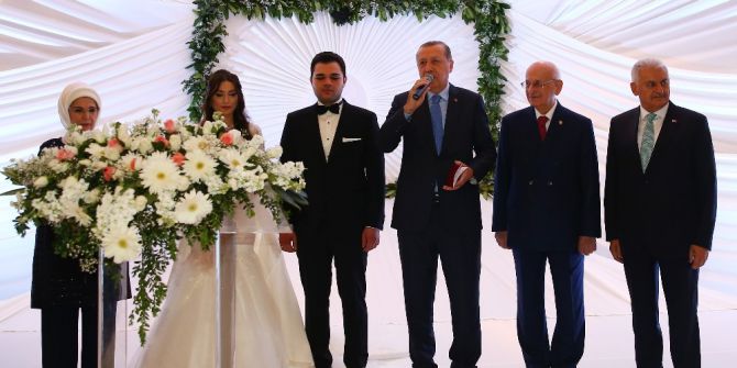 Devletin Zirvesi Düğünde Buluştu