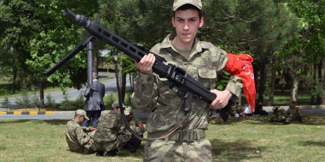 Kınalı Kuzular 1 Günlüğüne Asker Oluyor