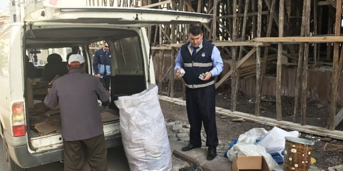 Pursaklar Zabıtası İzinsiz Sigara Satışını Affetmedi