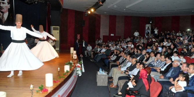 Mevlana’yı Şiirleriyle Yaşattılar