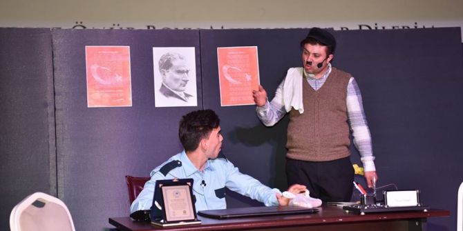 Çan Belediyesi’nden Hem Güldüren Hem Düşündüren Tiyatro Gösterisi