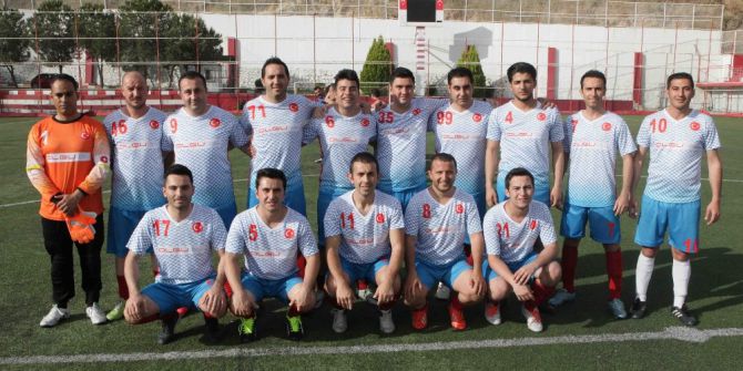 Bayraklı’da Futbol Turnuvası Başladı