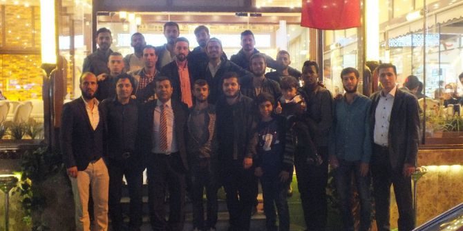 Hankendi Belediyespor Şampiyonluğu Kutladı