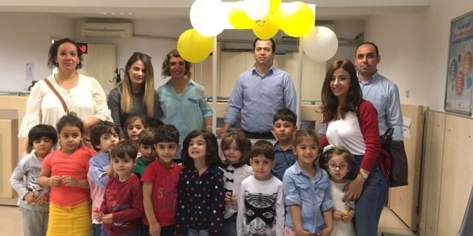 Minikler Annelerine Mektup Gönderdi