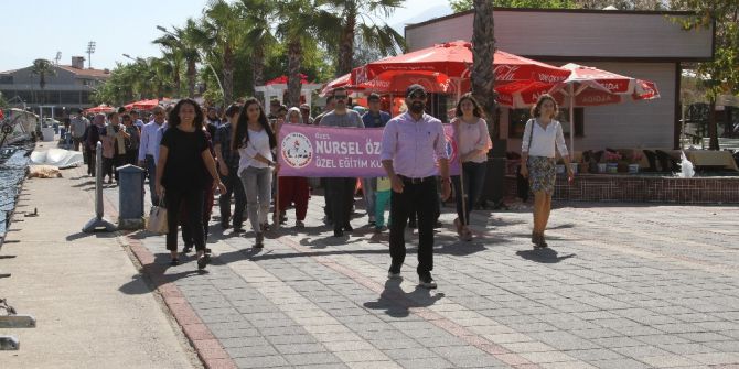 Fethiyeli Engellilerden Anlamlı Yürüyüş