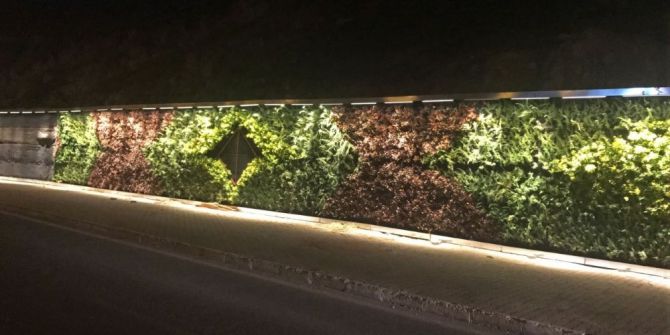 Mardin’deki ‘Dikey Bahçe’ Işıklandırıldı