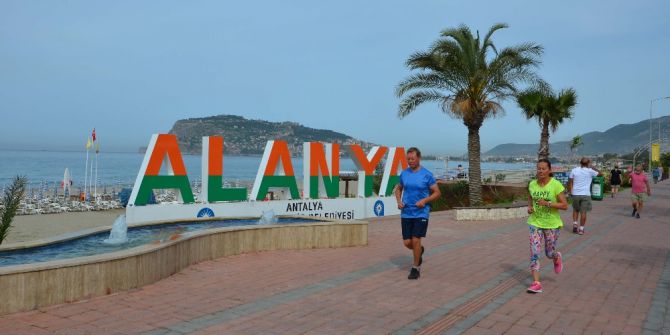 Büyükşehir’den Alanya’ya 250 Bin Çiçek