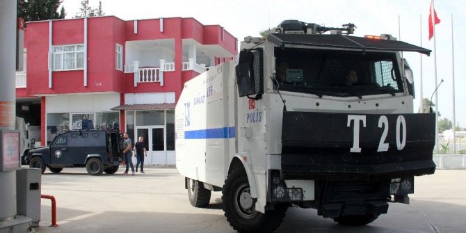 Husumetli İki Aileye 300 Polisle Şafak Baskını