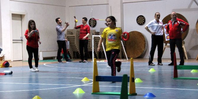 Hem Eğlendiler, Hem Öğrendiler