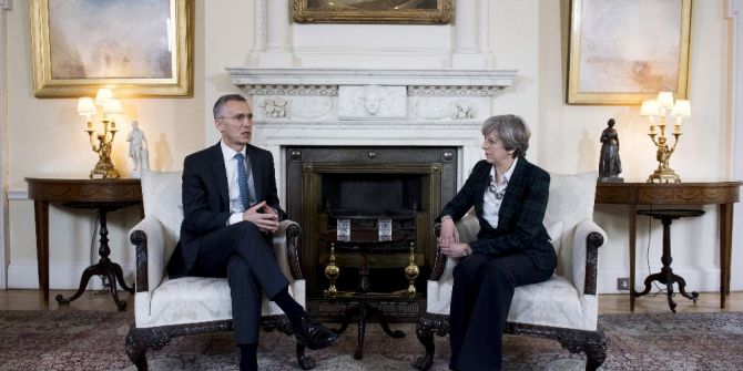 Nato Genel Sekreteri Stoltenberg, İngiltere Başbakanı May İle Görüştü