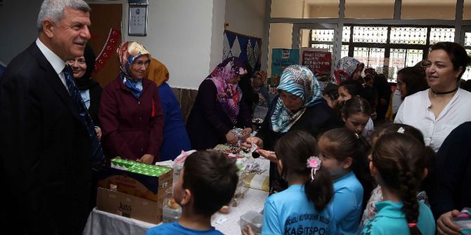 Başkan Karaosmanoğlu: "Spor, İnsani Değerleri Üzerinde Taşımaktır"