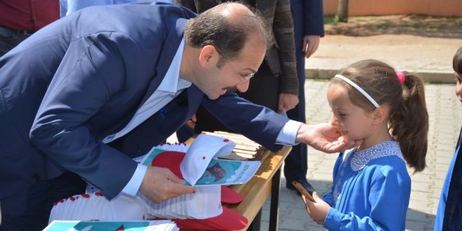 Uşak’ta Her Kalem Bir Çiçek Olacak