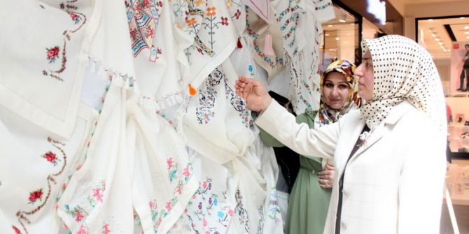 Van’da ‘El Sanatları Ve İpek Koza’ Sergisi