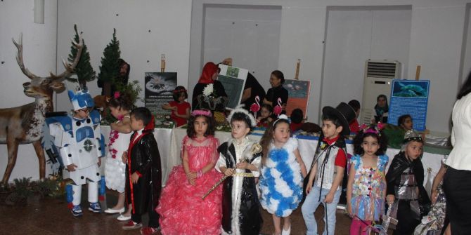 Minik Öğrencilerden Atıklar Canlanıyor Sergisi