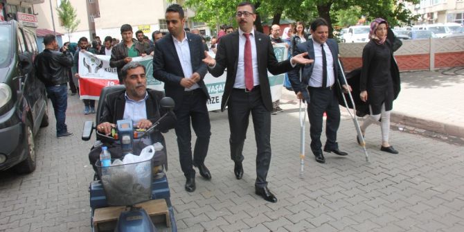Bingöl’de Engelliler İçin Farkındalık Yürüyüşü