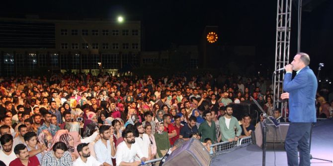 Bahar Şenliğinde Ömer Karaoğlu Konseri