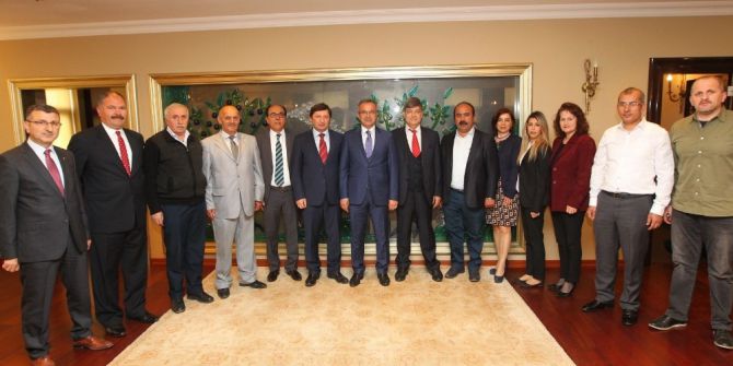 Sürücü Kurslarının Yöneticileri Başkan Köşker’i Ziyaret Etti