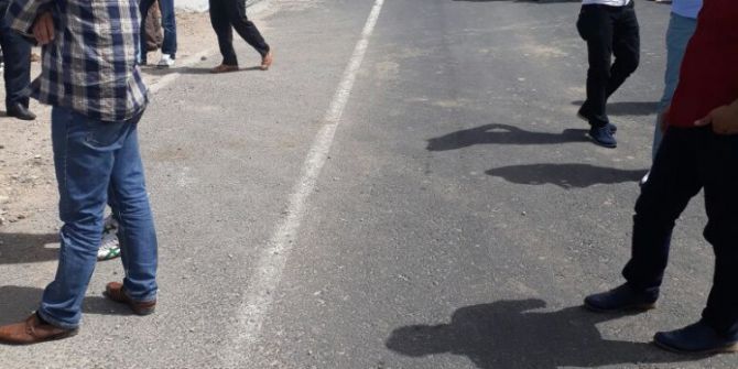 Kamyonun Çarptığı Çocuk Hayatını Kaybetti, Köylüler Yolu Trafiğe Kapattı