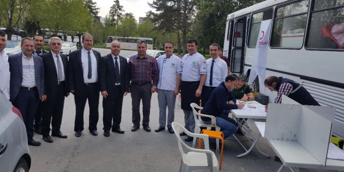 Kayseri Şeker Kan Bağışçıları Ödüllerini Aldı