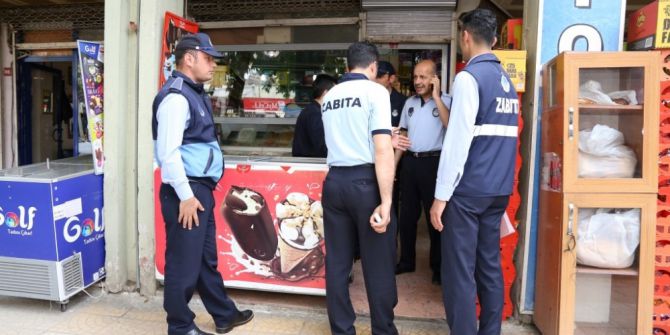 Kaldırım İşgali Yapan Esnaf Uyarıldı