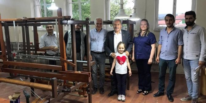 25 Kursiyer Kadın Unutulmaya Yüz Tutmuş Lefke Bezi Dokumaya Başladı