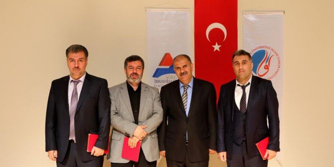 Aiçü’de ‘Hz. Peygamber Algısı Ve Sünnetin Dindeki Yeri’ Paneli