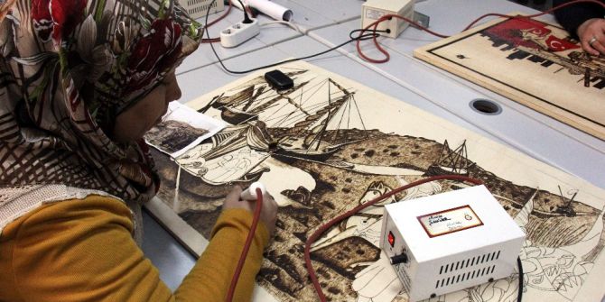 Yozgat’ta Ahşap Yakma Sanatı Ev Hanımlarından Yoğun İlgi Görüyor