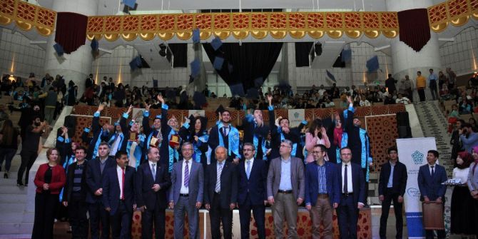 Neü’de Sosyal Ve Beşeri Bilimler Fakültesinin Mezuniyet Heyecanı