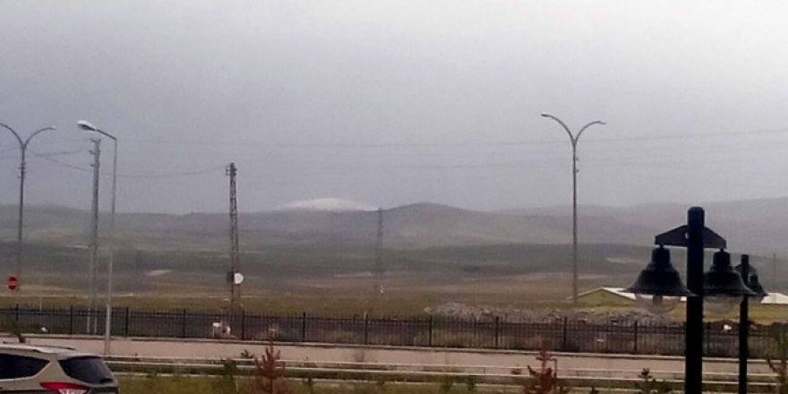 Hanlar Geçidi Zirvesi Beyaza Büründü