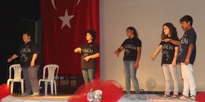 Akhisar’da Engelliler Gönüllerince Eğlendi