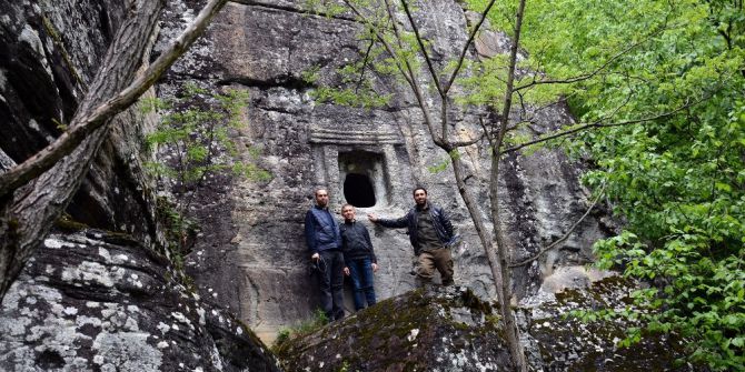 Kaya Mezarları Yayla Turizmini Zenginleştiriyor