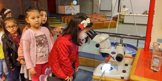 Nezaket Okullarında Geleceğin Bilim Adamları Yetişiyor