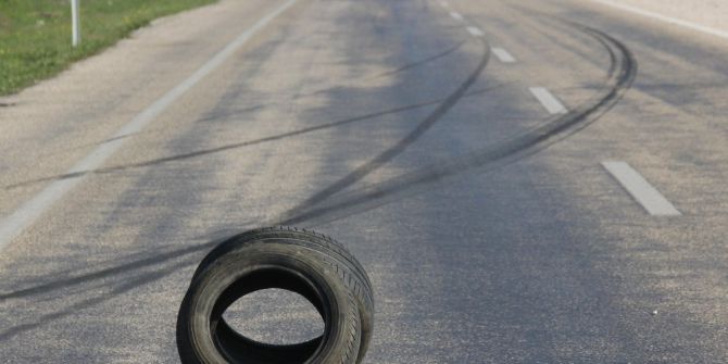 Reflektör Yerine Lastik