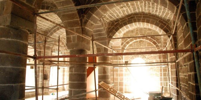 Bitlis’teki Vakıf Eserleri Büyük Bir Titizlilikle Onarılıyor