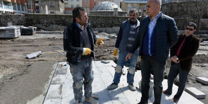 Muratpaşa, Kent Meydanıyla Güzelleşiyor