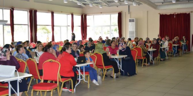 Kartepe Kadınlar Kulübüne Astım Semineri