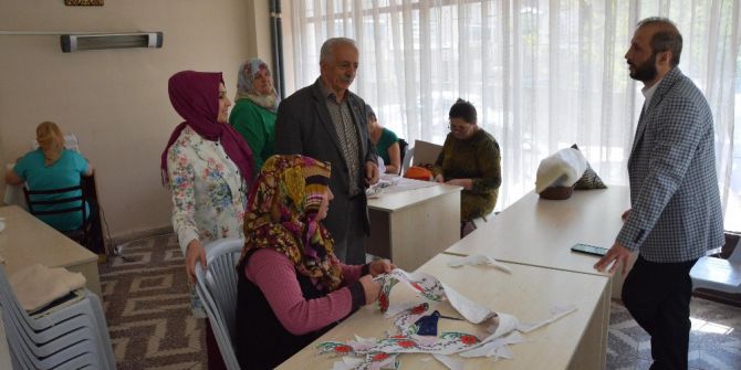 İzmit’te Mahalle İnceleme Gezileri Sürüyor