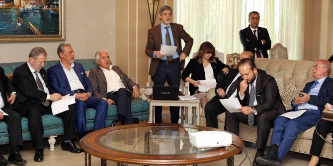 Tekstilciler Gaziantep’te Sektörün Sorunlarını Masaya Yatırdı