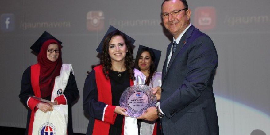 Naci Topçuoğlu Myo’da Mezuniyet Heyecanı