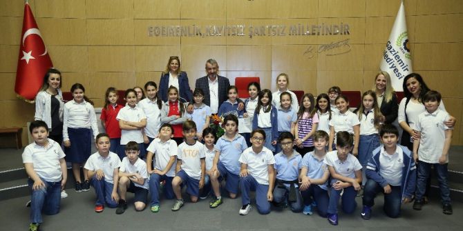 Başkan Şenol’dan Miniklere Yerel Yönetim Dersi