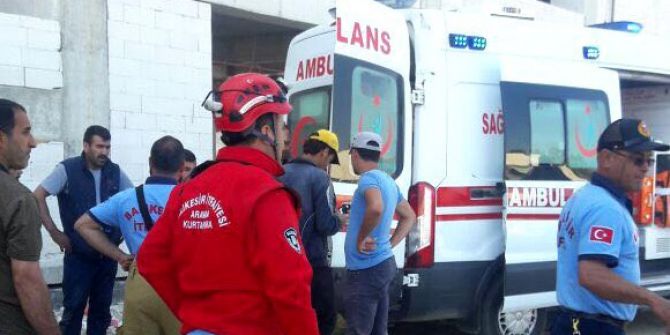 Hastane İnşaatından Düşen Suriyeli İşçi Yaralandı
