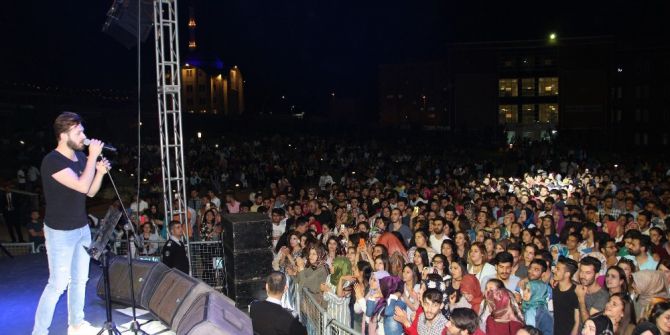 Bahar Şenliği Metehan’la Sürüyor