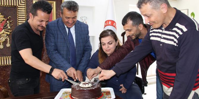 Başkan Tutal’dan Engelli Belediye Çalışanlarına Sürpriz